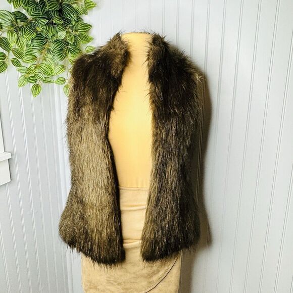KENAR Faux Fur Sz M Chocolate Brown Hook Eye Closure Vest Luxury Extravaganza - Picture 6 of 12